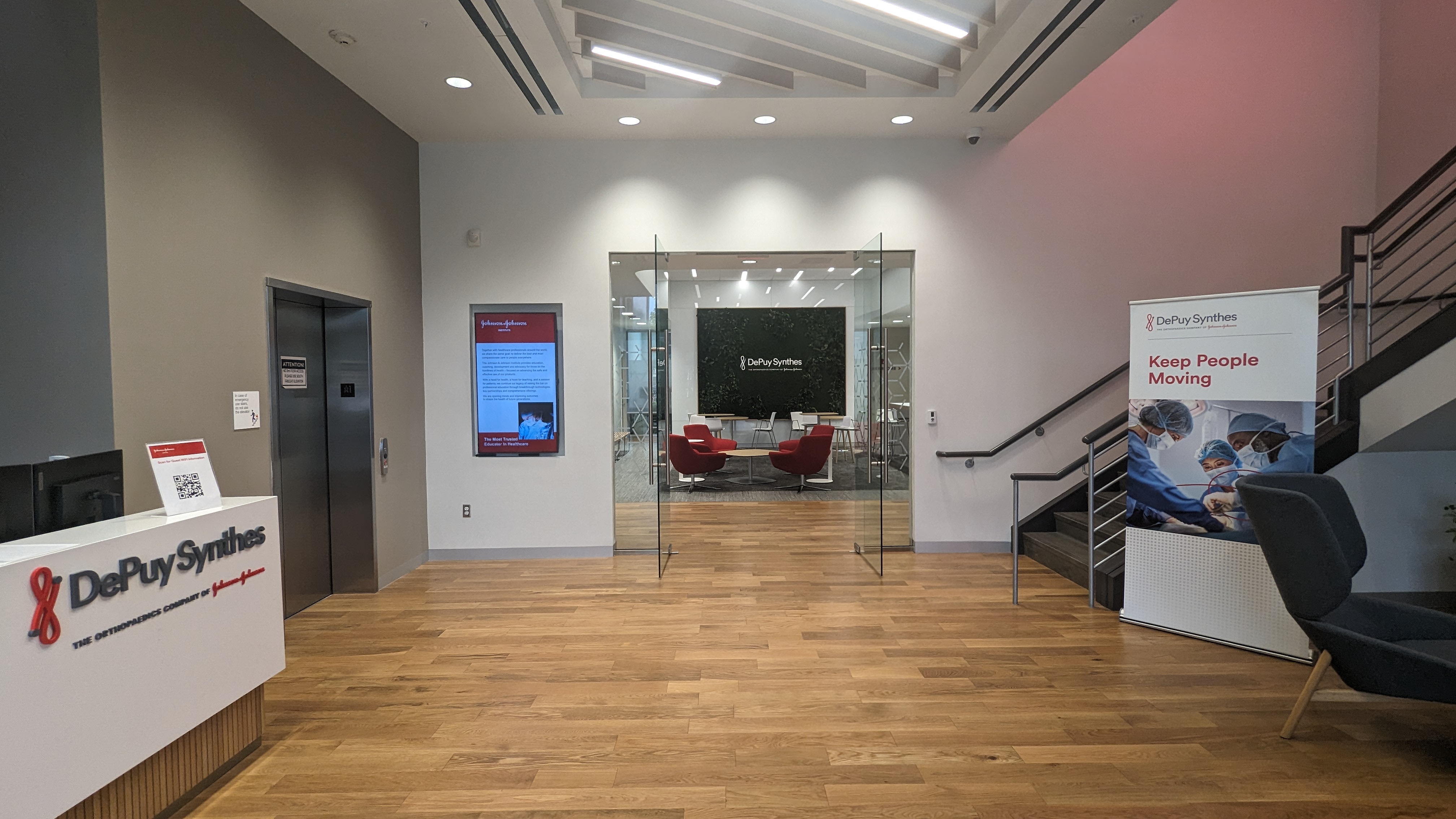 Lobby in the Johnson & Johnson Institute facility location in Palm Beach Gardens, FL