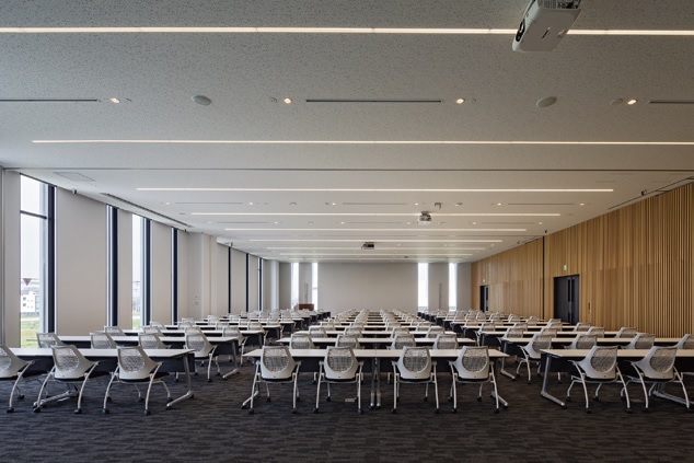 Seminar room at the Johnson & Johnson Institute facility location in Tokyo.